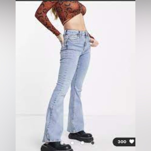 Topshop Jamie Flare Jeans - Picture 3 of 15